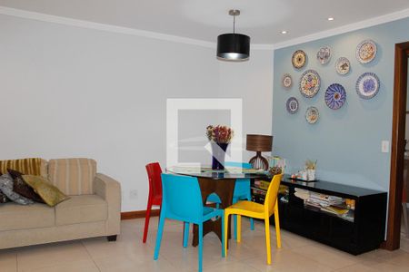 Sala de casa à venda com 3 quartos, 178m² em Tristeza, Porto Alegre