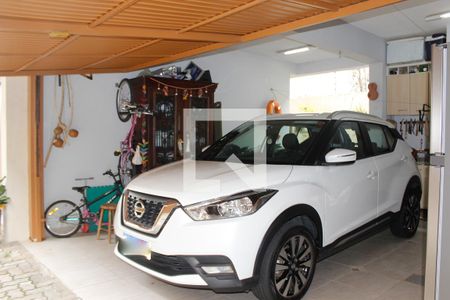 Casa à venda com 178m², 3 quartos e 2 vagasGaragem