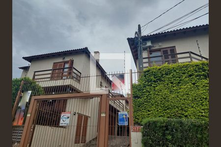 Casa à venda com 178m², 3 quartos e 2 vagasFachada 