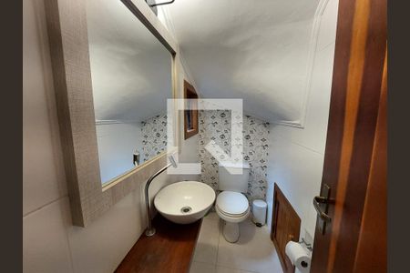 Casa à venda com 178m², 3 quartos e 2 vagasLavabo