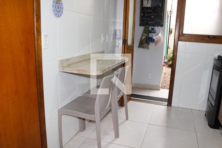 Casa à venda com 178m², 3 quartos e 2 vagasCozinha