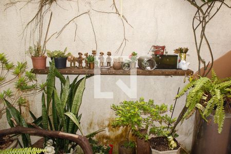 Casa à venda com 178m², 3 quartos e 2 vagasQuintal e Área de Serviço