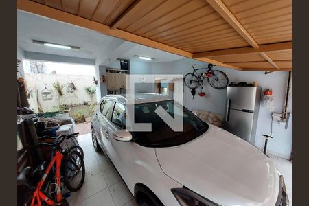 Casa à venda com 178m², 3 quartos e 2 vagasGaragem