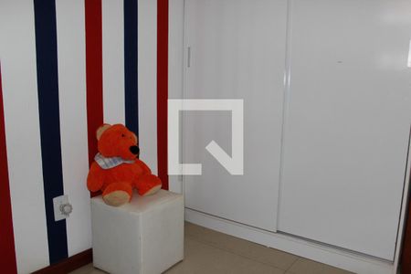 Casa à venda com 178m², 3 quartos e 2 vagasQuarto 3