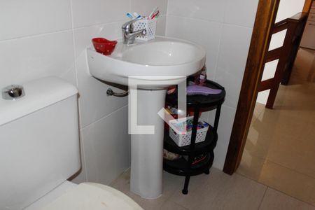 Casa à venda com 178m², 3 quartos e 2 vagasBanheiro Social