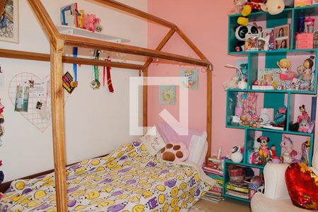 Casa à venda com 178m², 3 quartos e 2 vagasQuarto 2