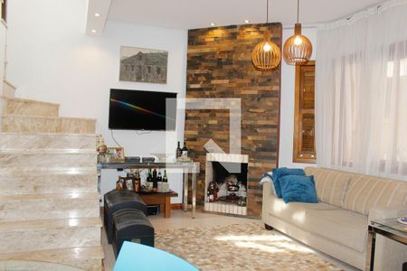 Sala de casa à venda com 3 quartos, 178m² em Tristeza, Porto Alegre