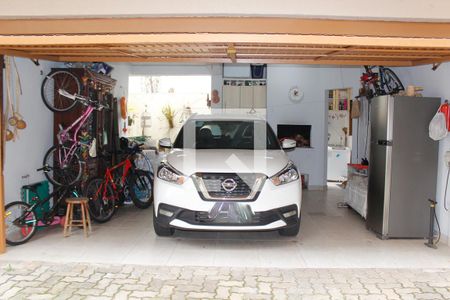 Casa à venda com 178m², 3 quartos e 2 vagasGaragem