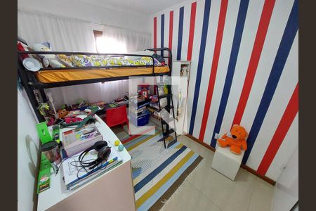 Casa à venda com 178m², 3 quartos e 2 vagasQuarto 3