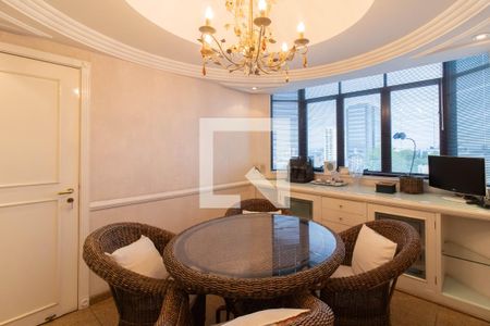 Apartamento à venda com 478m², 3 quartos e 3 vagas Apartamento à venda com 478m², 3 quartos e 3 vagasCopa
