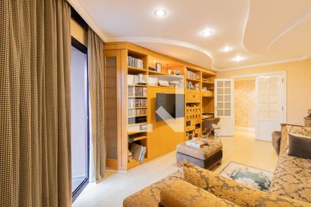 Apartamento à venda com 478m², 3 quartos e 3 vagas Apartamento à venda com 478m², 3 quartos e 3 vagasSala de TV