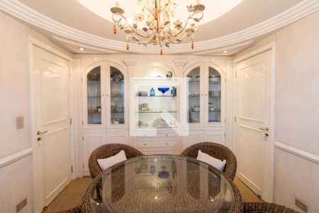 Apartamento à venda com 478m², 3 quartos e 3 vagas Apartamento à venda com 478m², 3 quartos e 3 vagasCopa