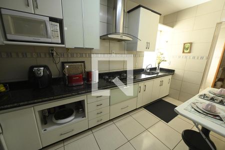 Apartamento para alugar com 97m², 3 quartos e 2 vagasCozinha