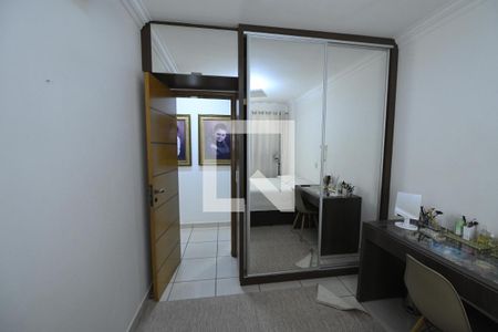 Apartamento para alugar com 97m², 3 quartos e 2 vagasQuarto 2