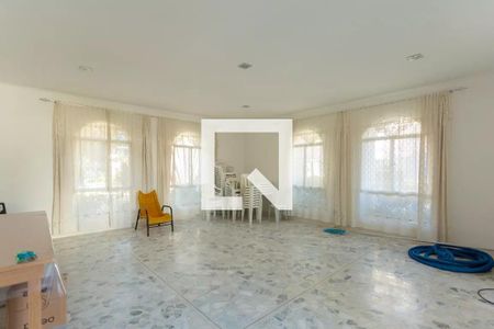 Apartamento à venda com 56m², 2 quartos e 1 vaga Apartamento à venda com 56m², 2 quartos e 1 vagaÁrea comum - Salão de festas