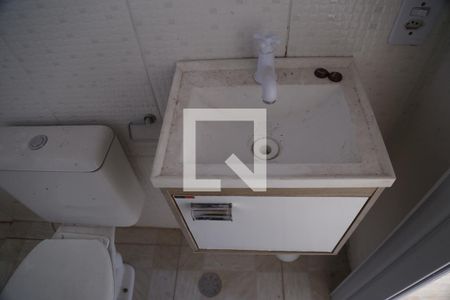 Banheiro de casa para alugar com 1 quarto, 55m² em Jardim Mangalot, São Paulo