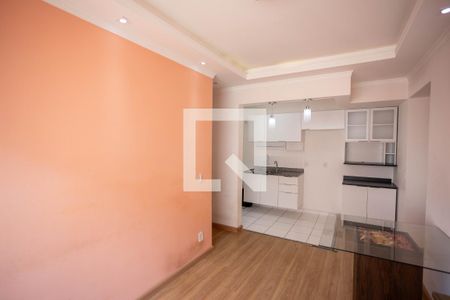Sala de apartamento para alugar com 2 quartos, 44m² em Canhema, Diadema