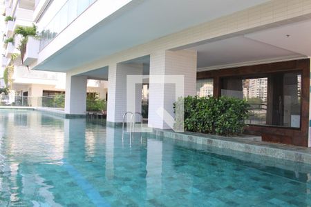 Apartamento à venda com 99m², 3 quartos e 2 vagasÁrea comum - Piscina