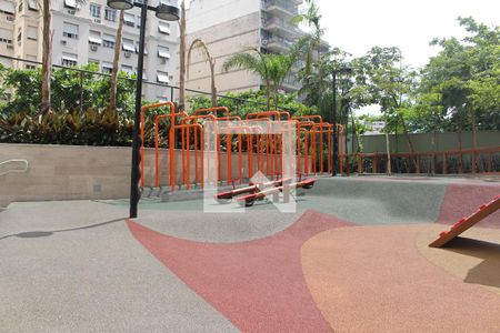 Apartamento à venda com 99m², 3 quartos e 2 vagasÁrea comum - Playground