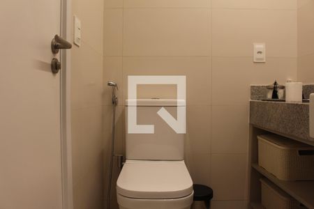 Apartamento à venda com 99m², 3 quartos e 2 vagasBanheiro da Suíte