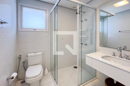 Apartamento para alugar com 75m², 1 quarto e 2 vagas Apartamento para alugar com 75m², 1 quarto e 2 vagasBanheiro da Suíte