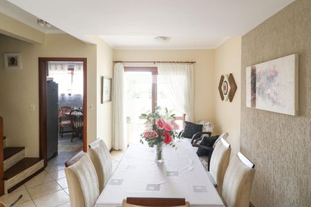 Sala de casa de condomínio à venda com 3 quartos, 276m² em Cristal, Porto Alegre