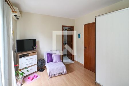 Casa de condomínio à venda com 276m², 3 quartos e 3 vagasSuíte