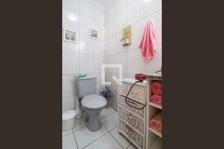 Casa de condomínio à venda com 276m², 3 quartos e 3 vagasLavabo