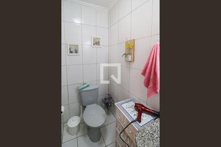 Casa de condomínio à venda com 276m², 3 quartos e 3 vagasLavabo