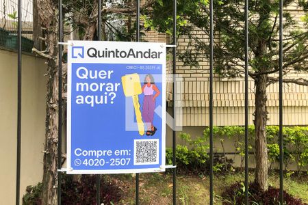 Casa de condomínio à venda com 276m², 3 quartos e 3 vagasPlaca