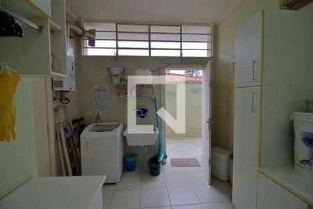 Casa para alugar com 370m², 3 quartos e 3 vagasÁrea de Serviço