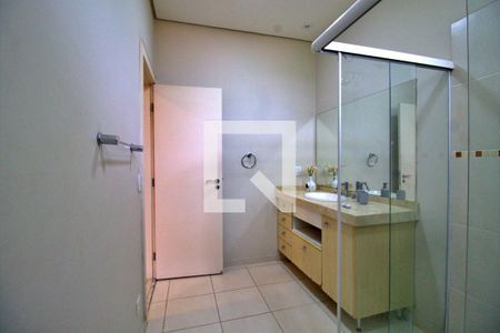 Casa para alugar com 370m², 3 quartos e 3 vagasBanheiro da Suíte 1