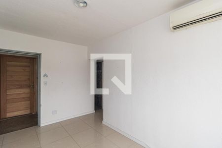 Sala de apartamento à venda com 2 quartos, 48m² em Protásio Alves, Porto Alegre