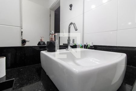 Casa à venda com 205m², 5 quartos e 2 vagas