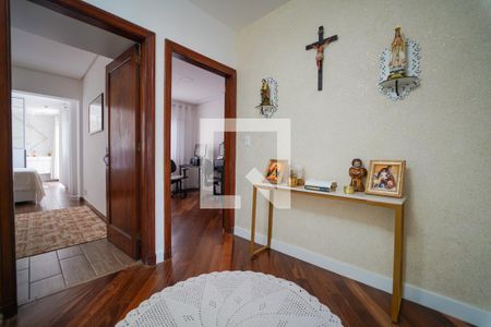 Casa à venda com 193m², 3 quartos e 3 vagasHall entre os quartos