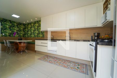 Casa à venda com 193m², 3 quartos e 3 vagasCozinha