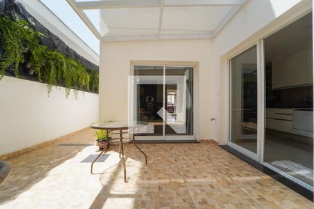 Casa à venda com 193m², 3 quartos e 3 vagasQuintal