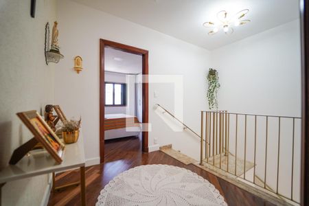 Casa à venda com 193m², 3 quartos e 3 vagasHall entre os quartos