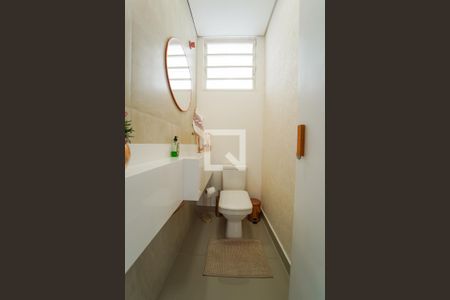 Casa à venda com 193m², 3 quartos e 3 vagasLavabo