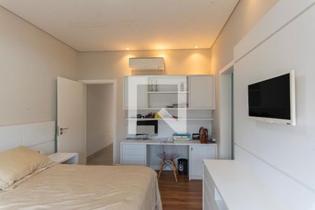 Casa de condomínio à venda com 194m², 3 quartos e 2 vagas Casa de condomínio à venda com 194m², 3 quartos e 2 vagasSuíte