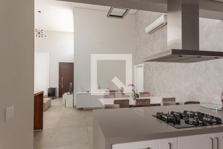 Casa de condomínio à venda com 194m², 3 quartos e 2 vagas Casa de condomínio à venda com 194m², 3 quartos e 2 vagasSala de Jantar