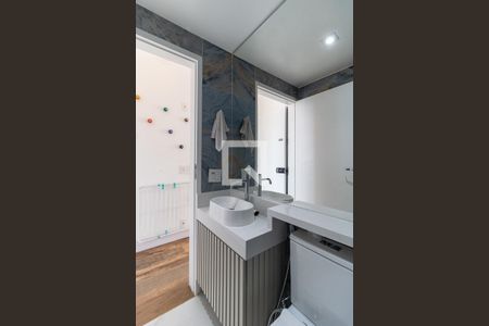 Apartamento à venda com 100m², 2 quartos e 2 vagasBanheiro Social