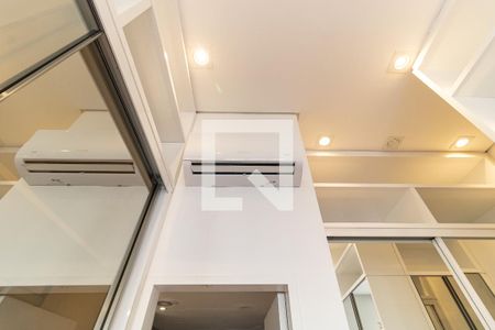 Apartamento à venda com 100m², 2 quartos e 2 vagasDetalhe da Suíte 