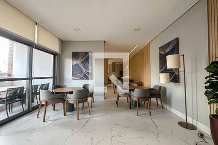 Apartamento para alugar com 64m², 2 quartos e 1 vagaÁrea comum