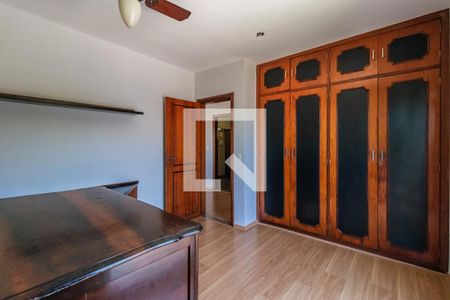 Casa de condomínio à venda com 360m², 4 quartos e 4 vagasQuarto 1