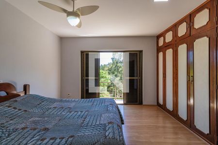 Casa de condomínio à venda com 360m², 4 quartos e 4 vagasSuíte 1