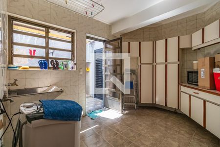 Casa de condomínio à venda com 360m², 4 quartos e 4 vagasÁrea de Serviço