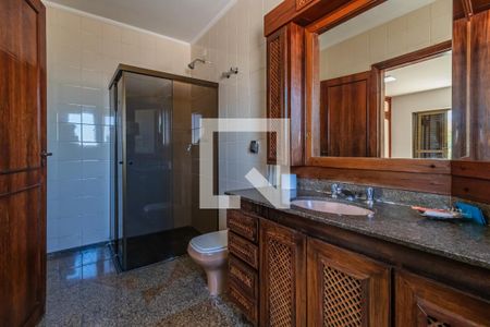 Casa de condomínio à venda com 360m², 4 quartos e 4 vagasBanheiro da Suíte 1