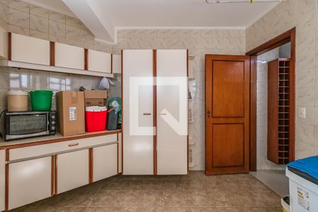 Casa de condomínio à venda com 360m², 4 quartos e 4 vagasÁrea de Serviço