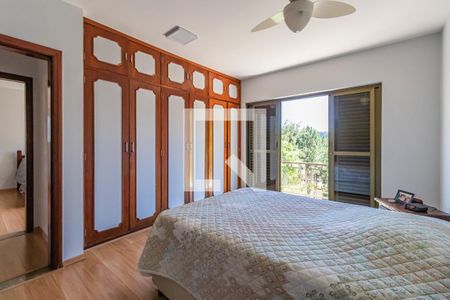 Casa de condomínio à venda com 360m², 4 quartos e 4 vagasSuíte 2